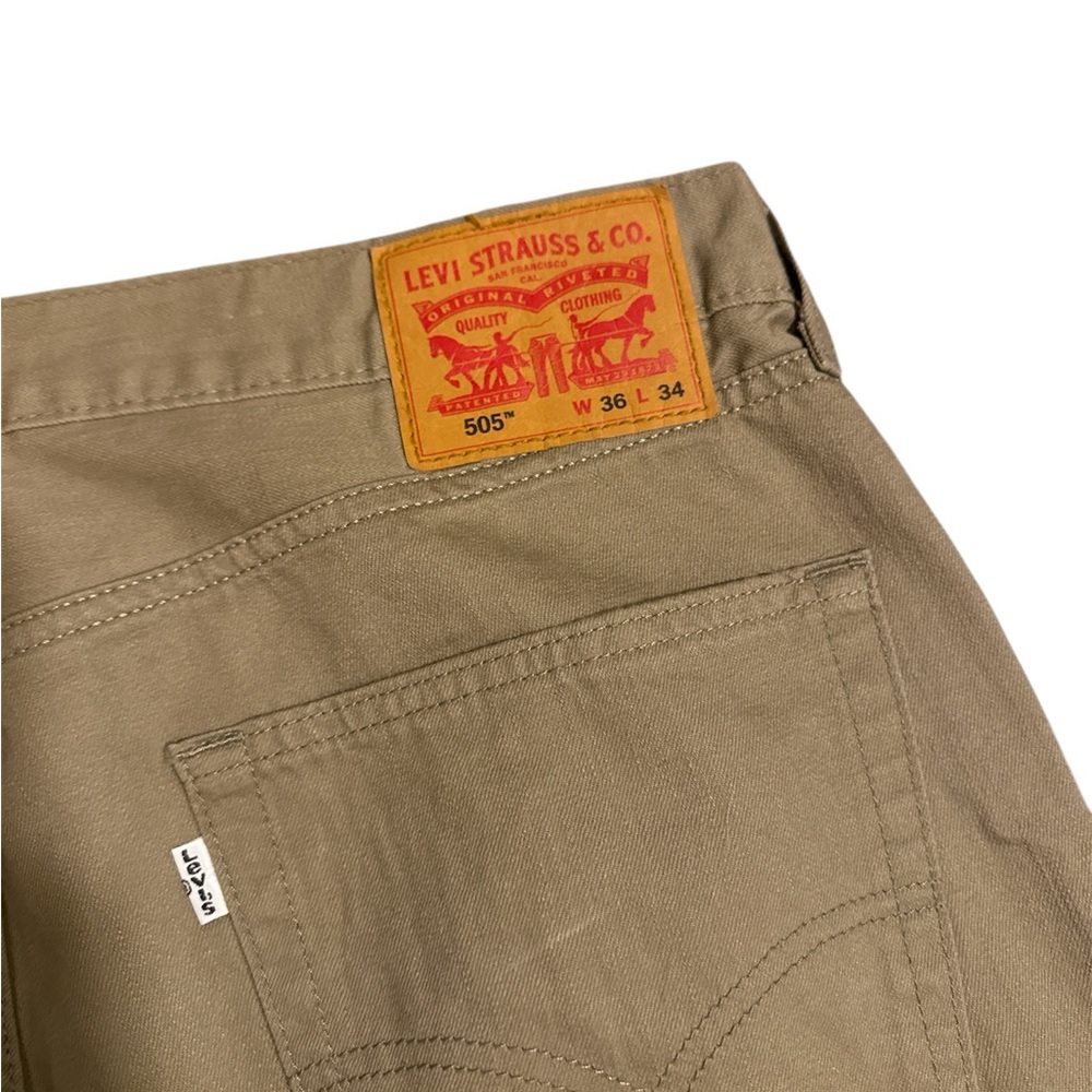 CLOSET CLEAR OUT! Tan Levi Strauss & Co 505 jeans - 36x34 - Picture 5 of 5